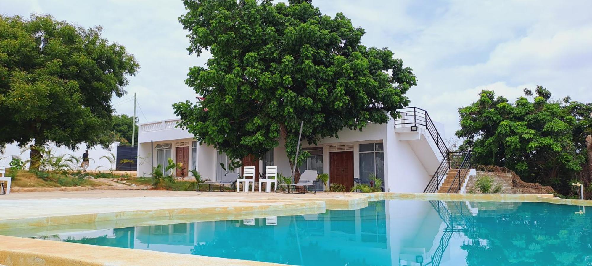 Cave Diani Holiday Apartments Diani Beach Buitenkant foto