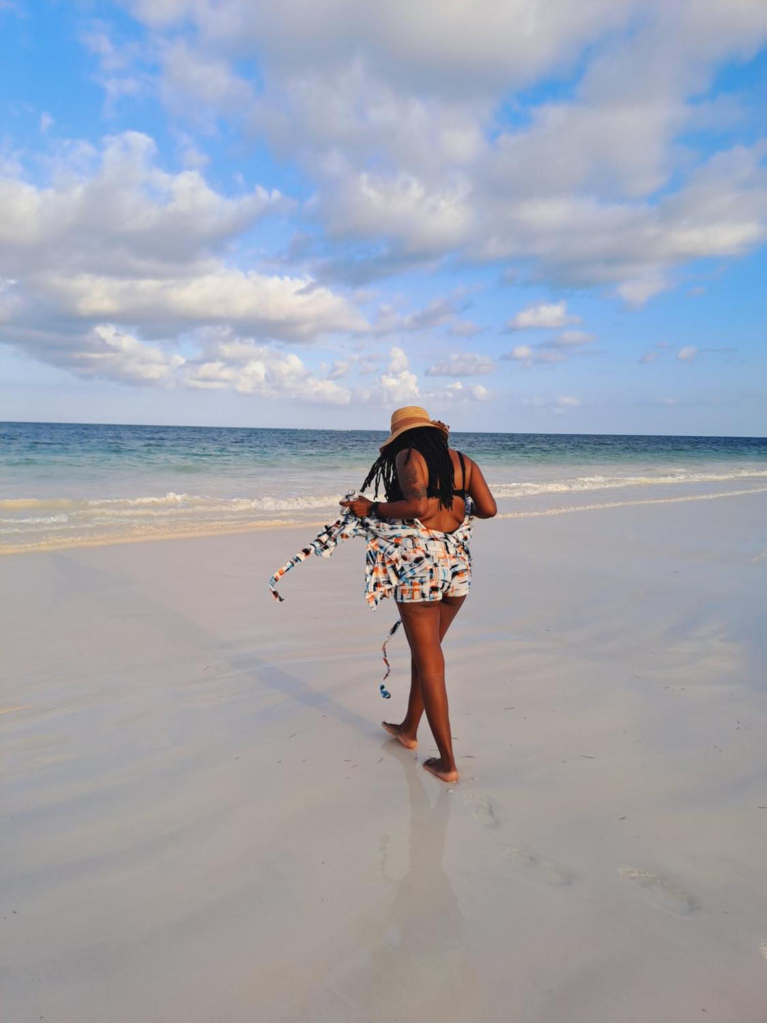 Cave Diani Holiday Apartments Diani Beach Buitenkant foto
